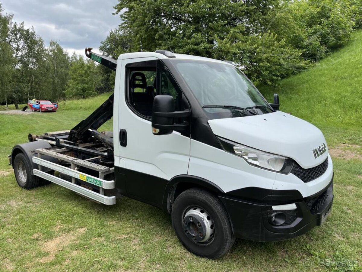 Iveco 70 C17 nosič kontejneru