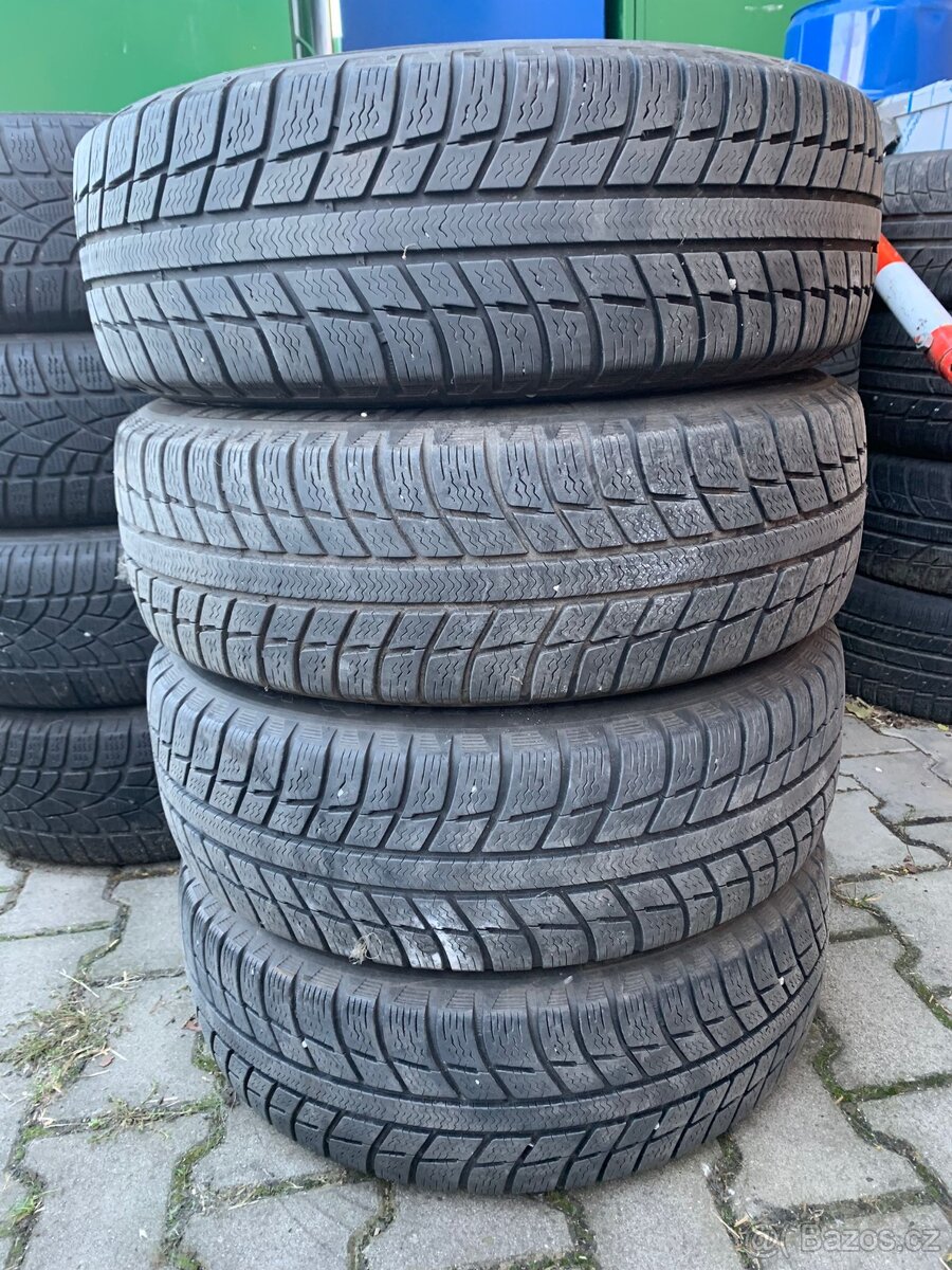 Sada zimních pneu s disky  4 x 108 s pneu Michelin 195/65/15