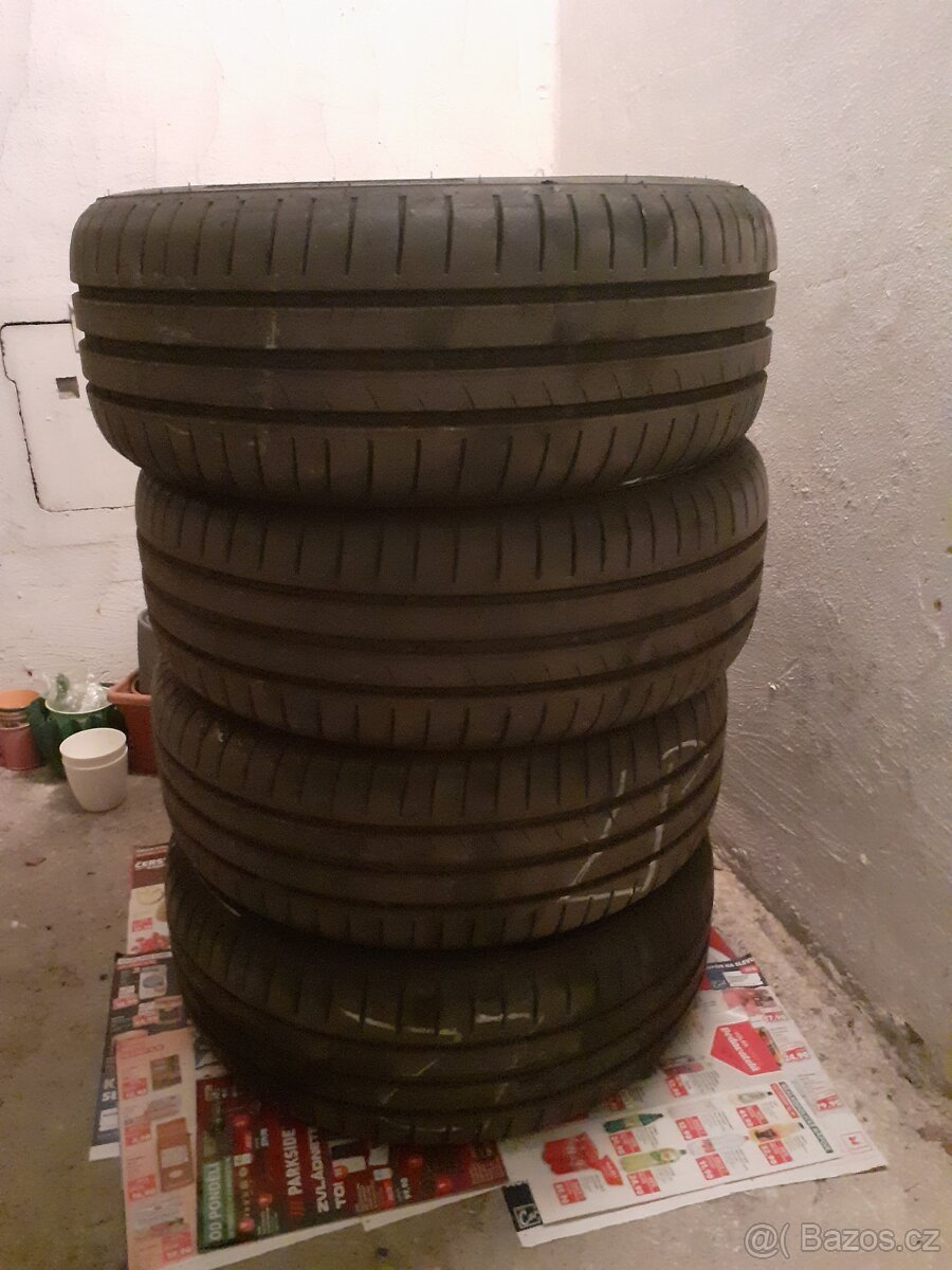 Prodám pneumatiky DUNLOP