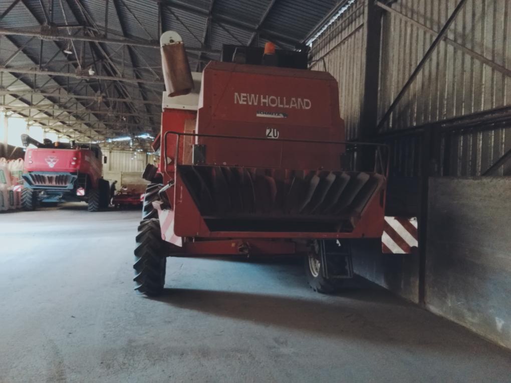 Prodám sklízecí mlátičku NEW HOLLAND L626