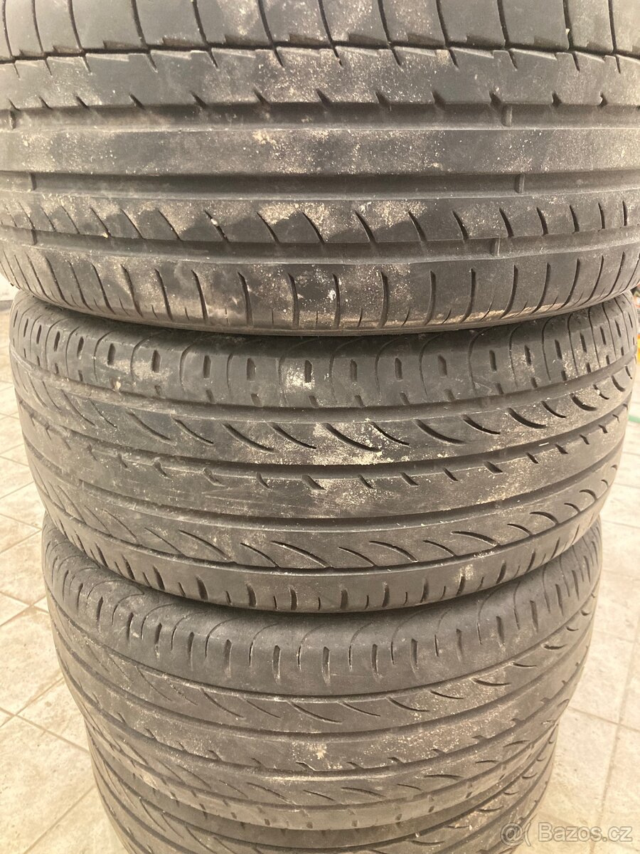 Letní pneu 225/45r17 cena za celou sadu