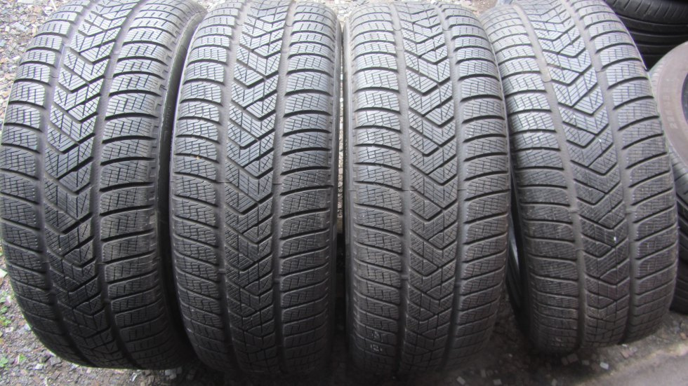 Zimní pneu 235/55/19 Pirelli Run Flat