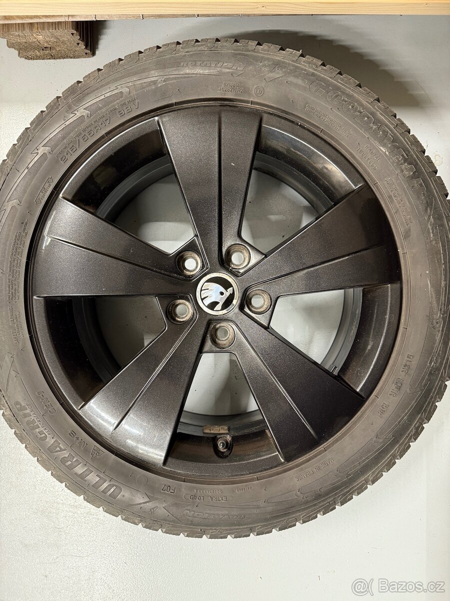 Originál Alu ŠKODA 5x112 R17 ET41 6,5Jx17