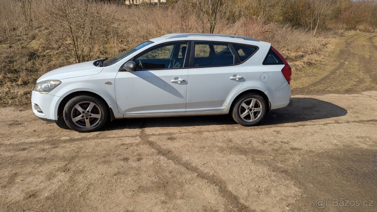 Kia ceed rv 2011 1,6 Crdi