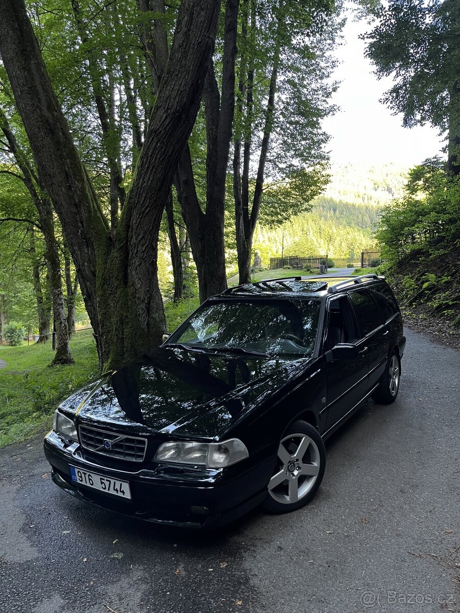 volvo v70 R