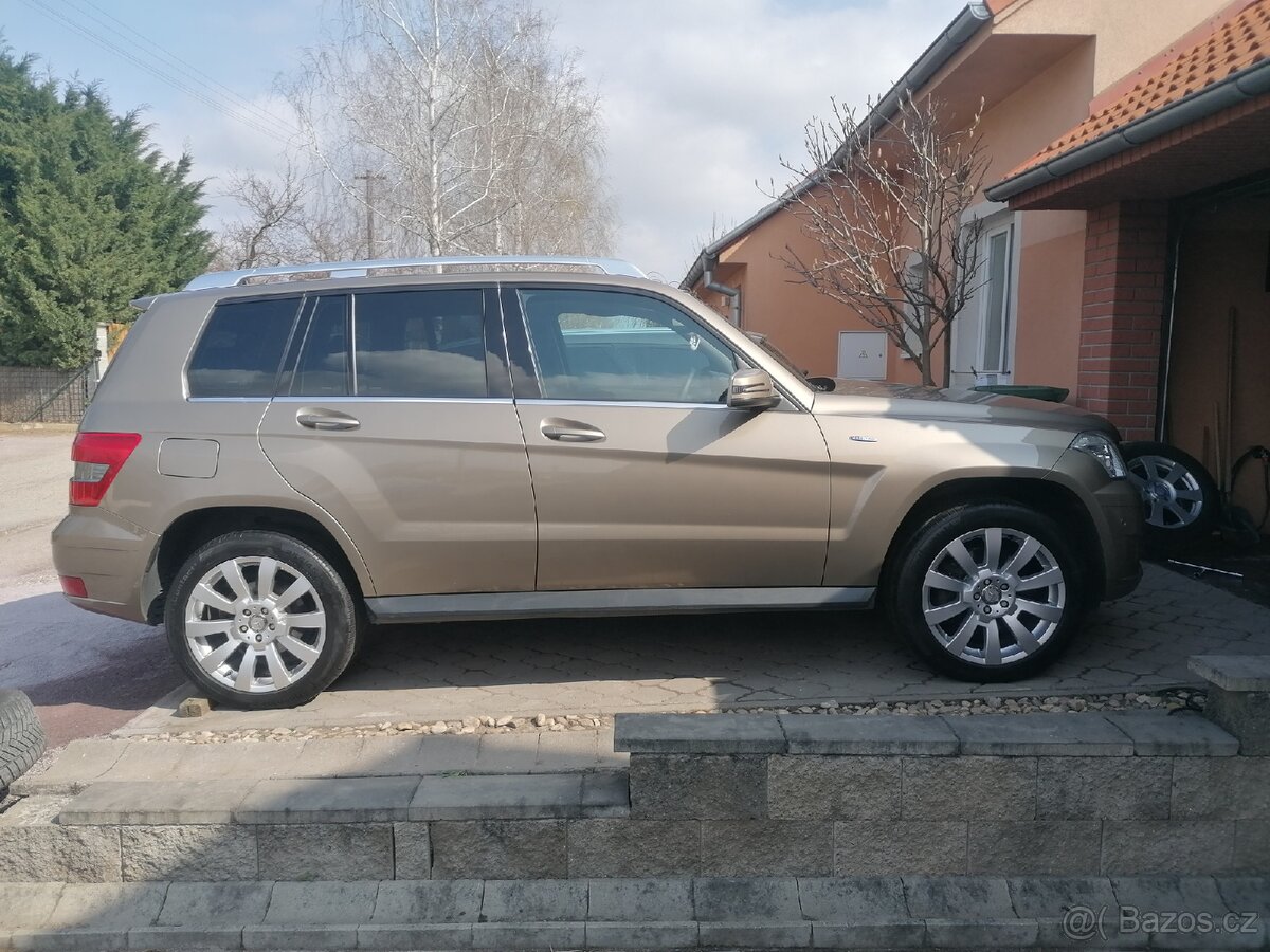 Boční prahy Mercedes Benz GLK