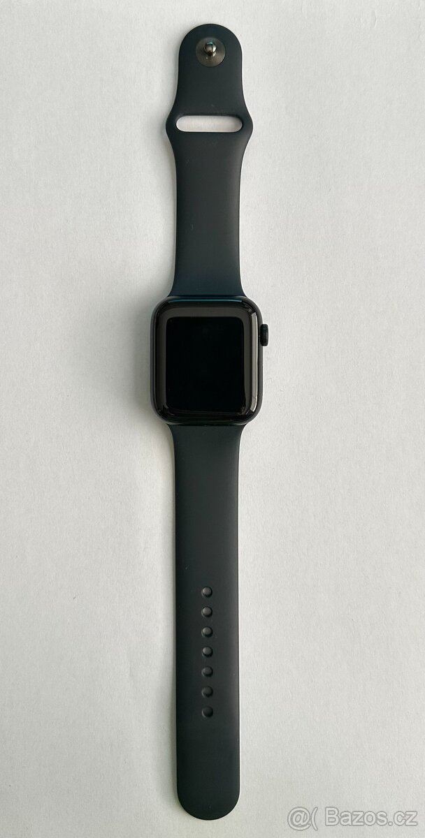 Apple Watch SE (2022) 44mm (temně inkoustový hliník)