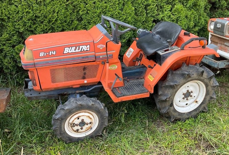 Traktor Kubota Bultra B1-14, 14Hp, pohon 4x4