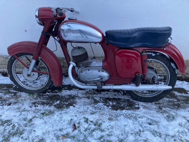 JAWA 175