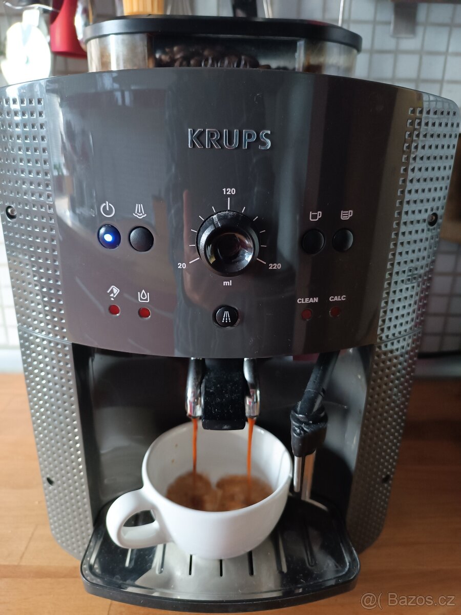 Krups Essential EA810B70