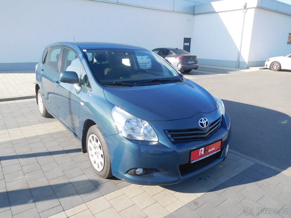 Toyota VERSO 2.0 D-4D, 93 kW, Aut. Klima, 7. Míst