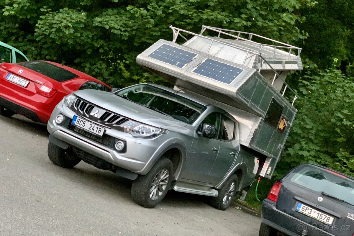 Obytná nástavba na Pick up