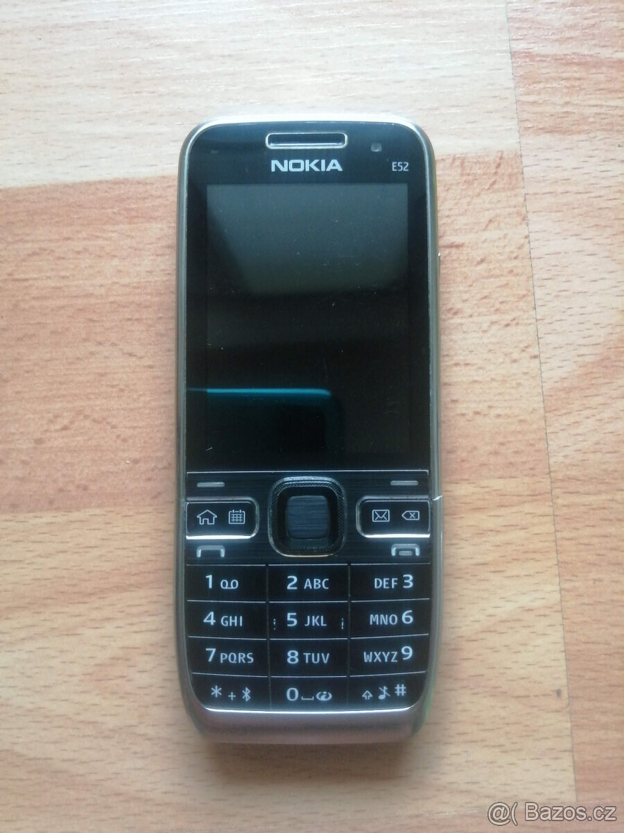 Nokia E52⭐