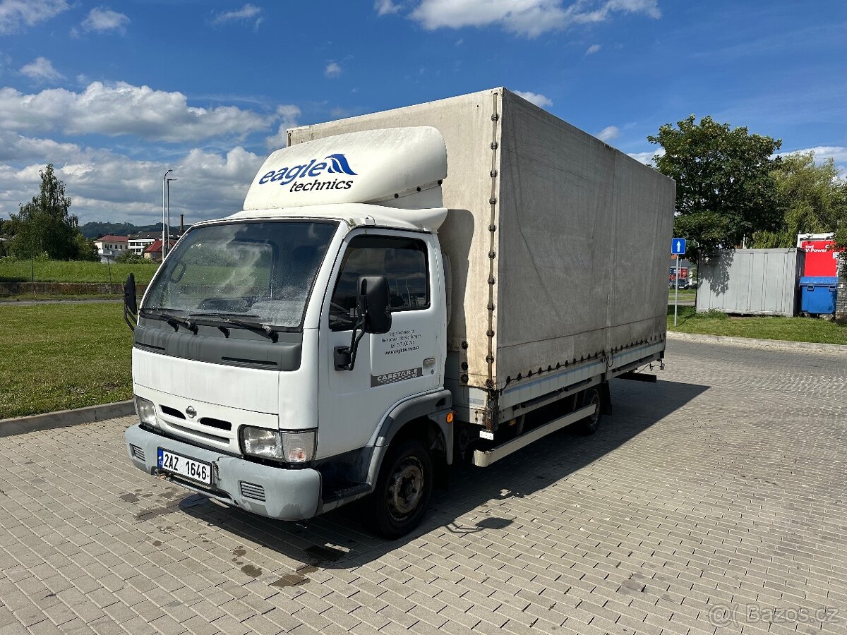 Nissan Cabstar 2,7TD 67kW, valník/plachta