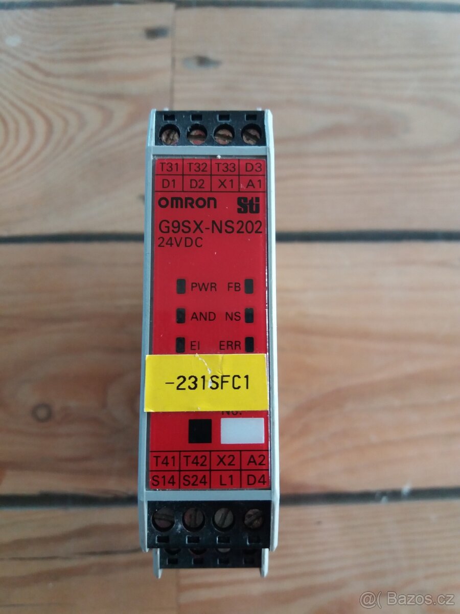 Bezpečnostní relé OMRON G9SX-NS202 24VDC