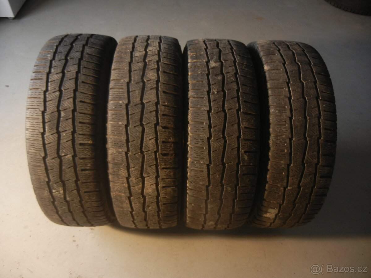 Zimní pneu Michelin 215/65R16C