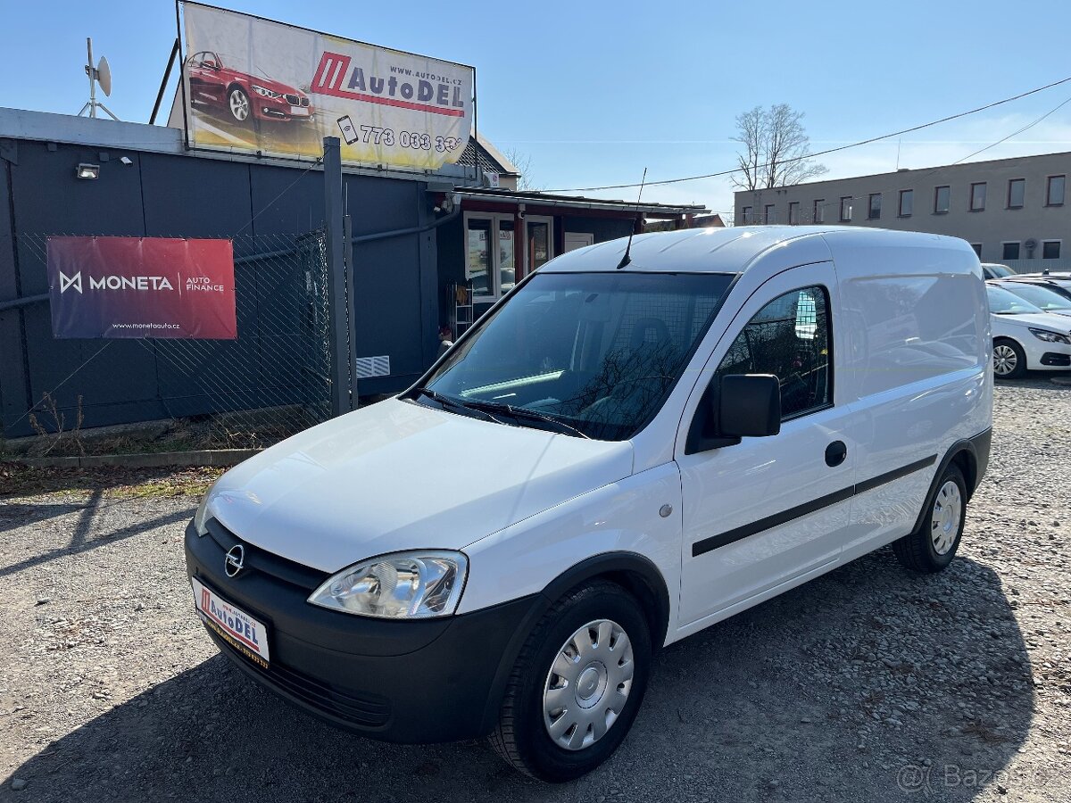 Opel Combo 1.3 CDTi 55kW NováSTK, Centrál