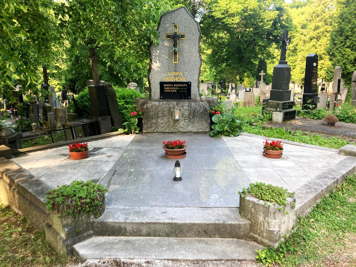 Prodej hrobu na Ústředním hřbitově v Plzni