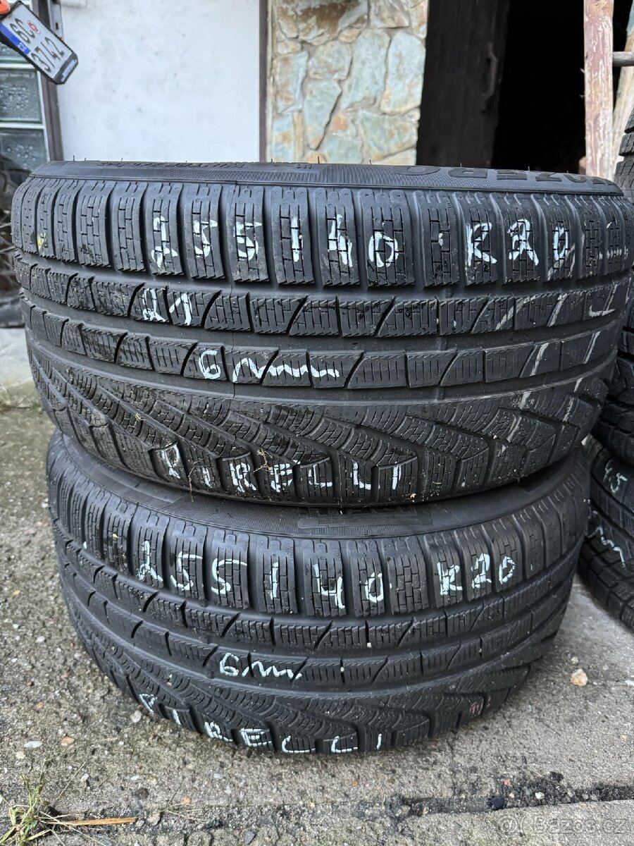 255/40 r20 Pirelli.