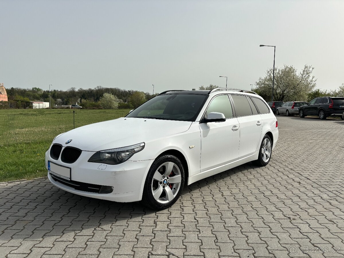 BMW 525D XDRIVE bohatá výbava - Soft Close, adap. temp.,...