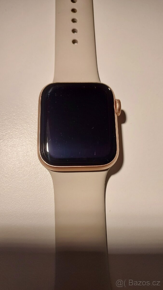 Apple Watch SE GPS, 40mm, zlatý hliník