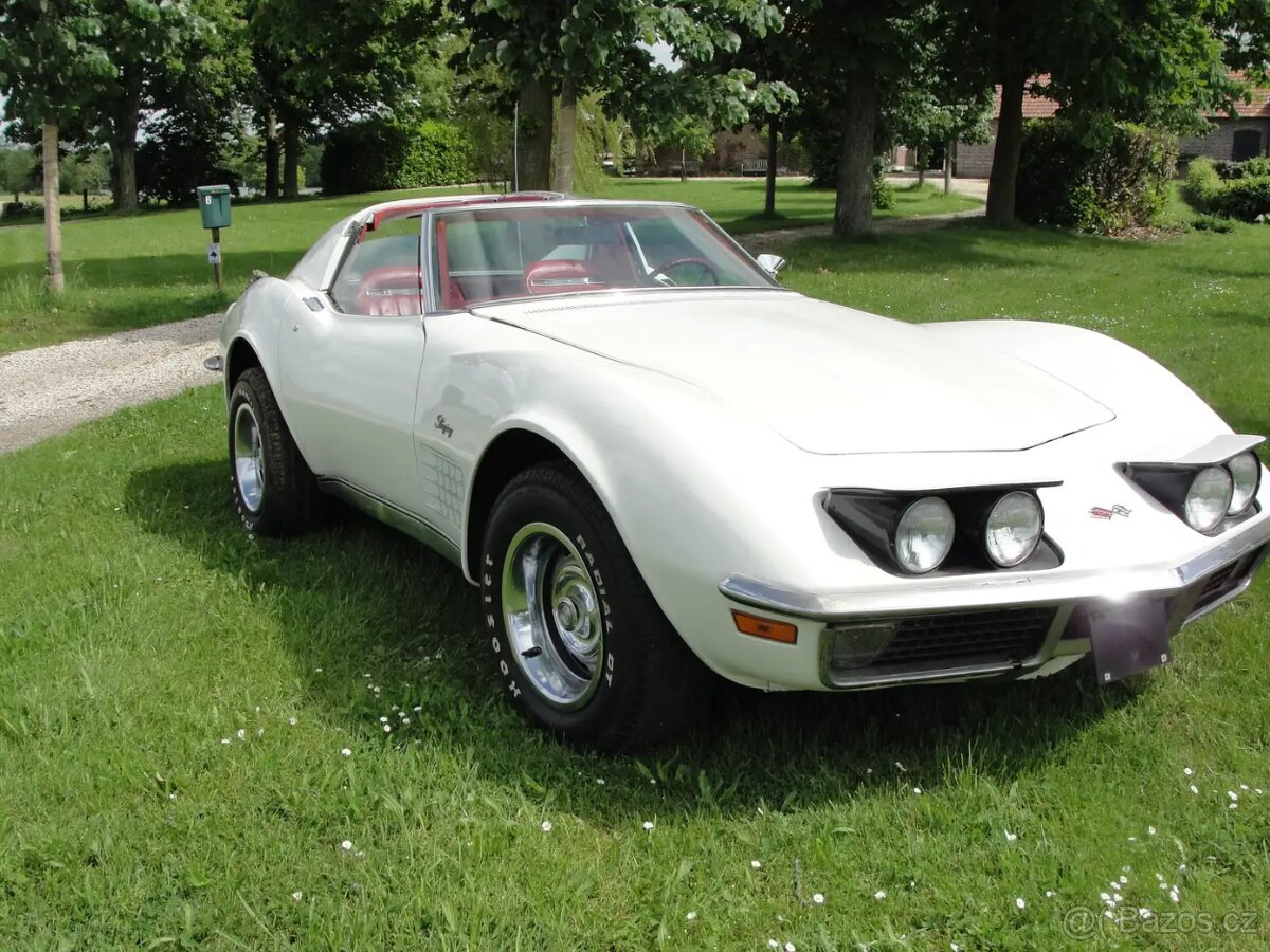 Chevrolet Corvette C3 Stingray V8