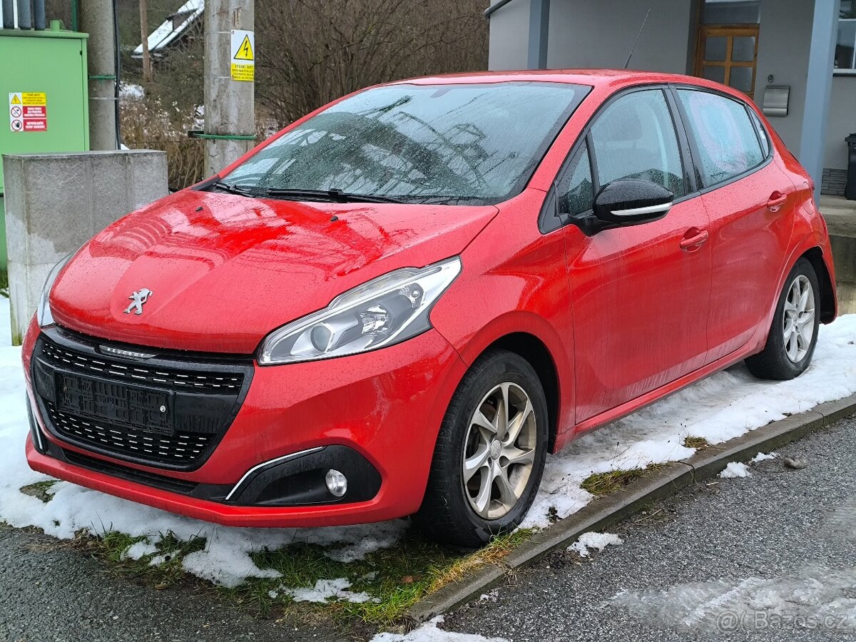 Peugeot 208 1.2 e-Vti  87 km