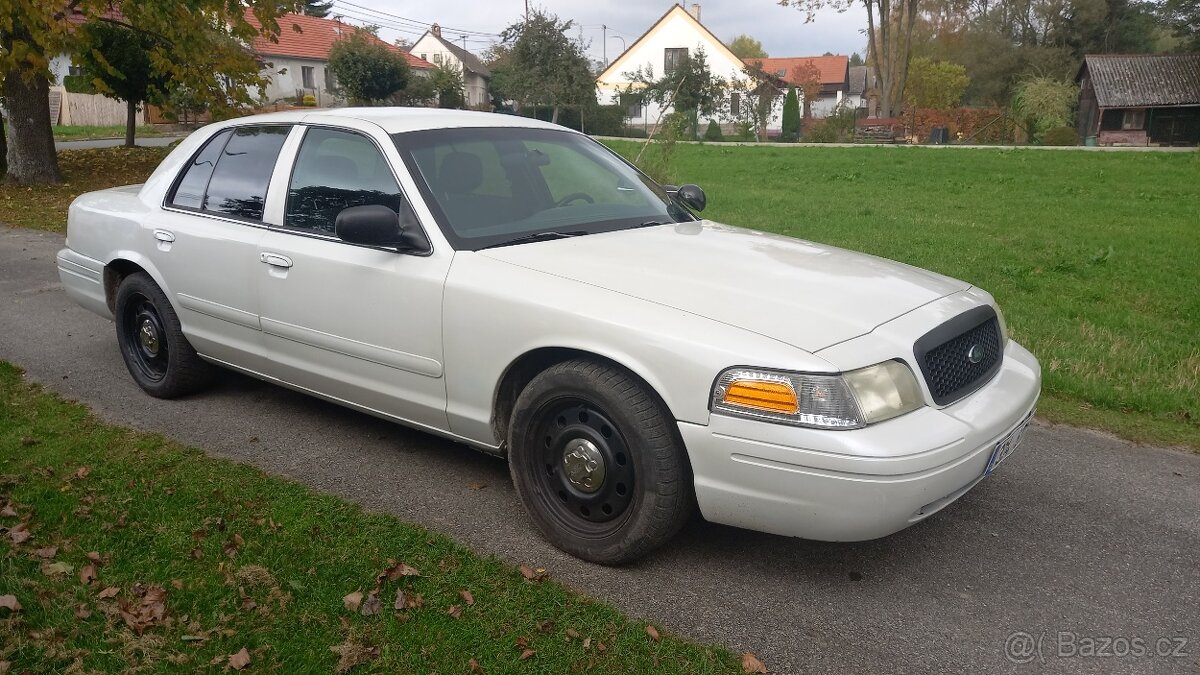 Ford Crown Victoria Police Interceptor