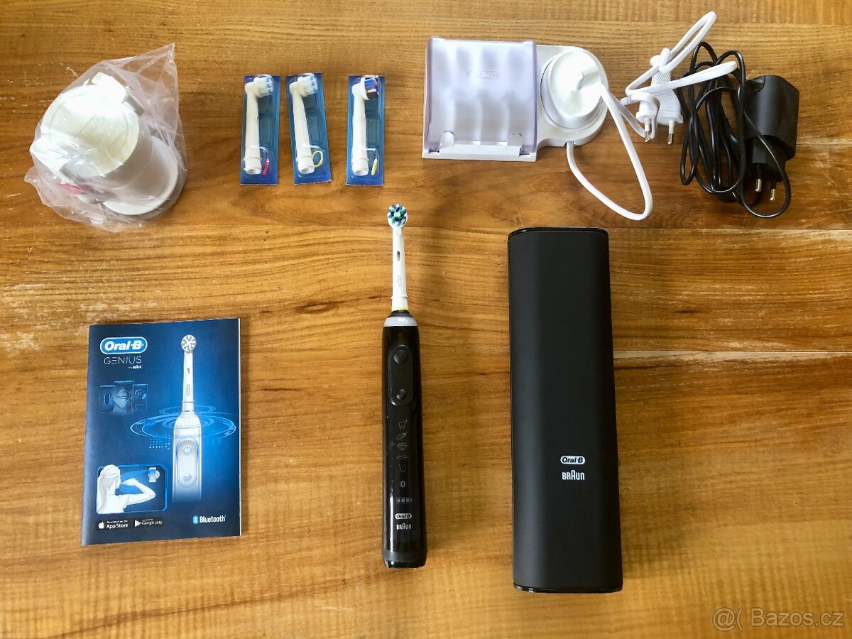 Elektrický zubní kartáček - Oral-B Genius 10000N Black