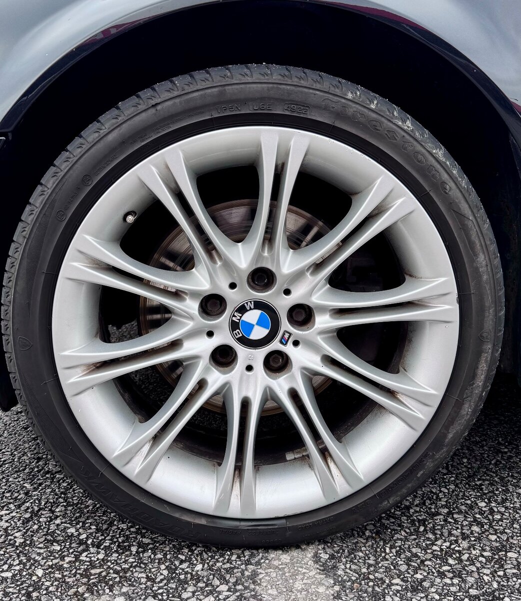 Originální sada BMW Styling 135M 5x120 18” pneu 225/40 letní