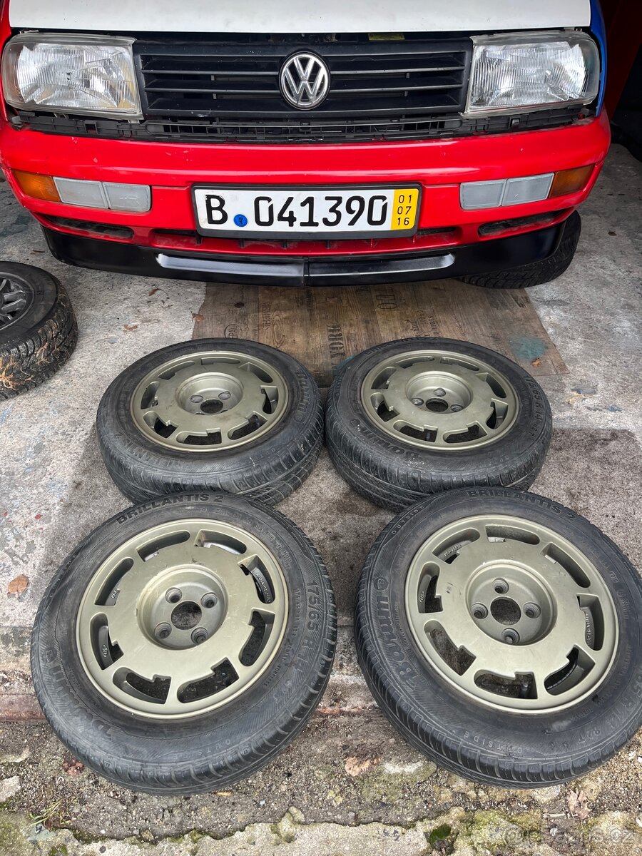 Prodám Alu kola Pirelli 4x100 R14