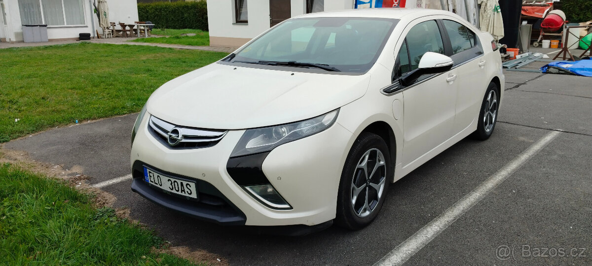 Opel Ampera 12