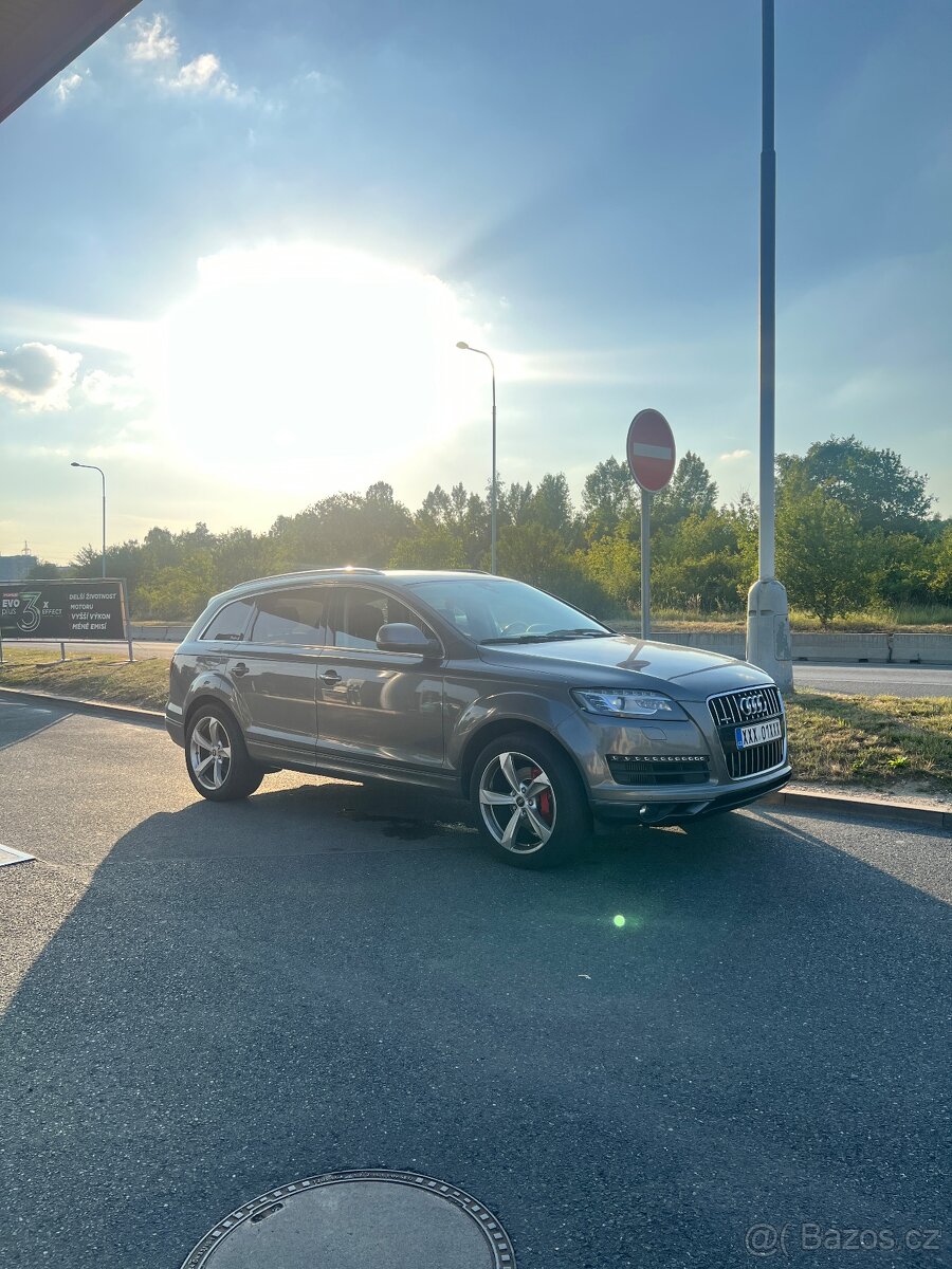 Audi Q7 3.0tdi 180kw CRCA. Čtěte do konce.