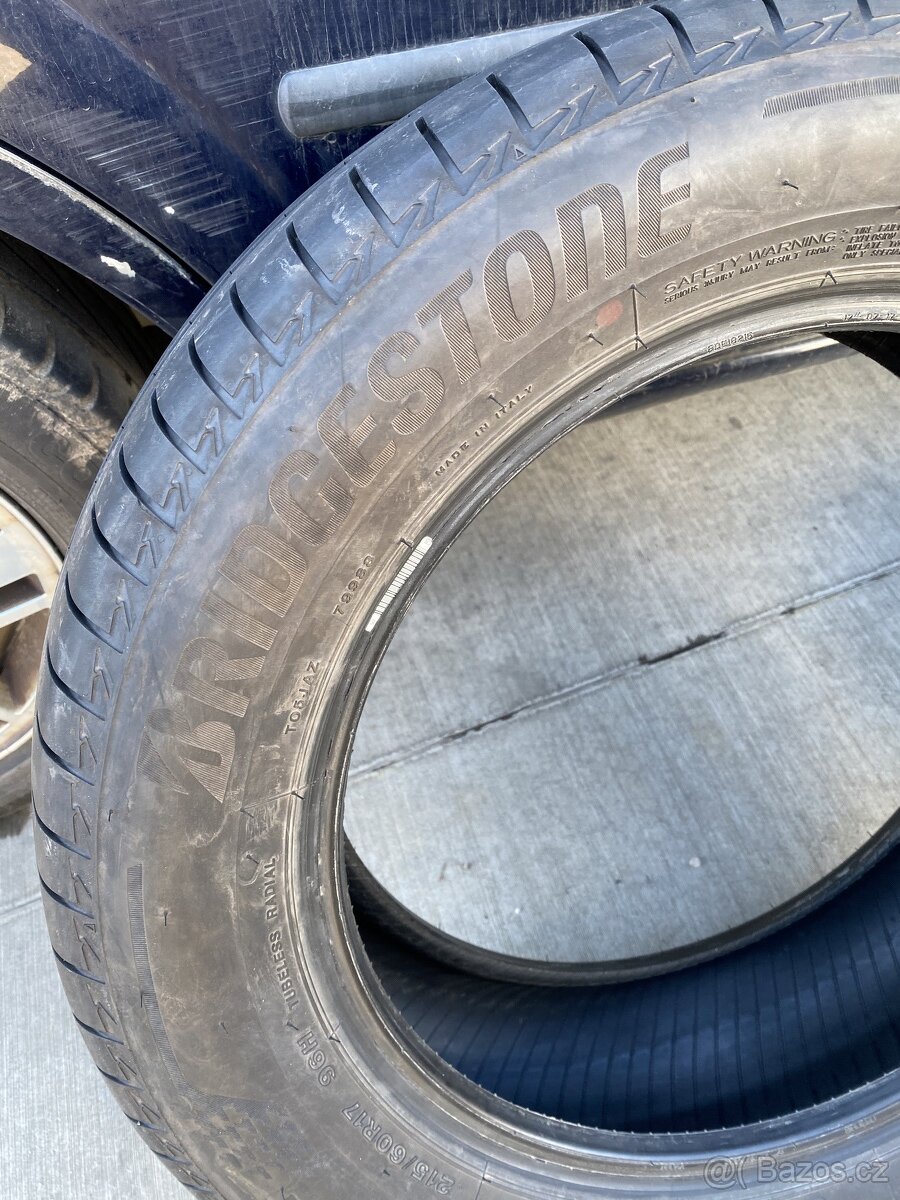 nove pneu bridgestone turanza