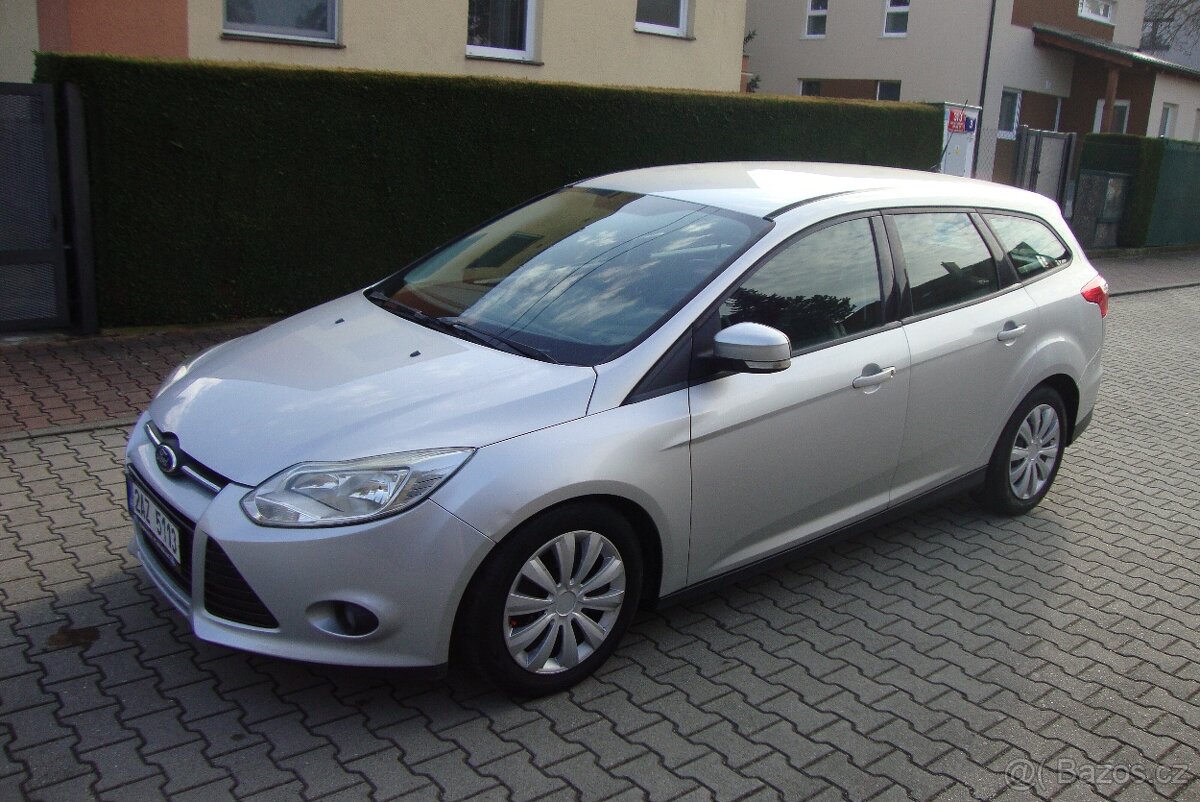 Ford Focus combi 1.6TDCi 74kW 2012/klima/1.maj.ČR