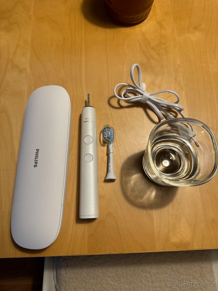 Philips Sonicare HX9911/94 Rose Gold sonicky kartacek