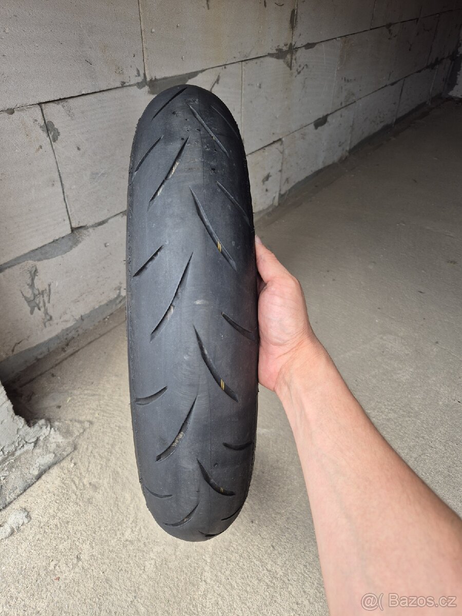 120/70 ZR17 Bridgestone Battlax Hypersport S21 // DOT4522