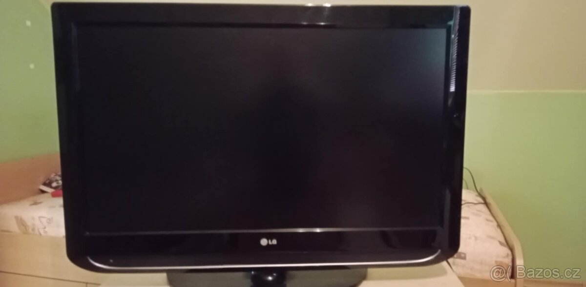 LG 94 cm