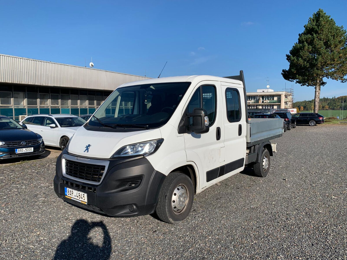 PEUGEOT BOXER 2,2 HDI VALNÍK 7 MÍST 76 000 KM