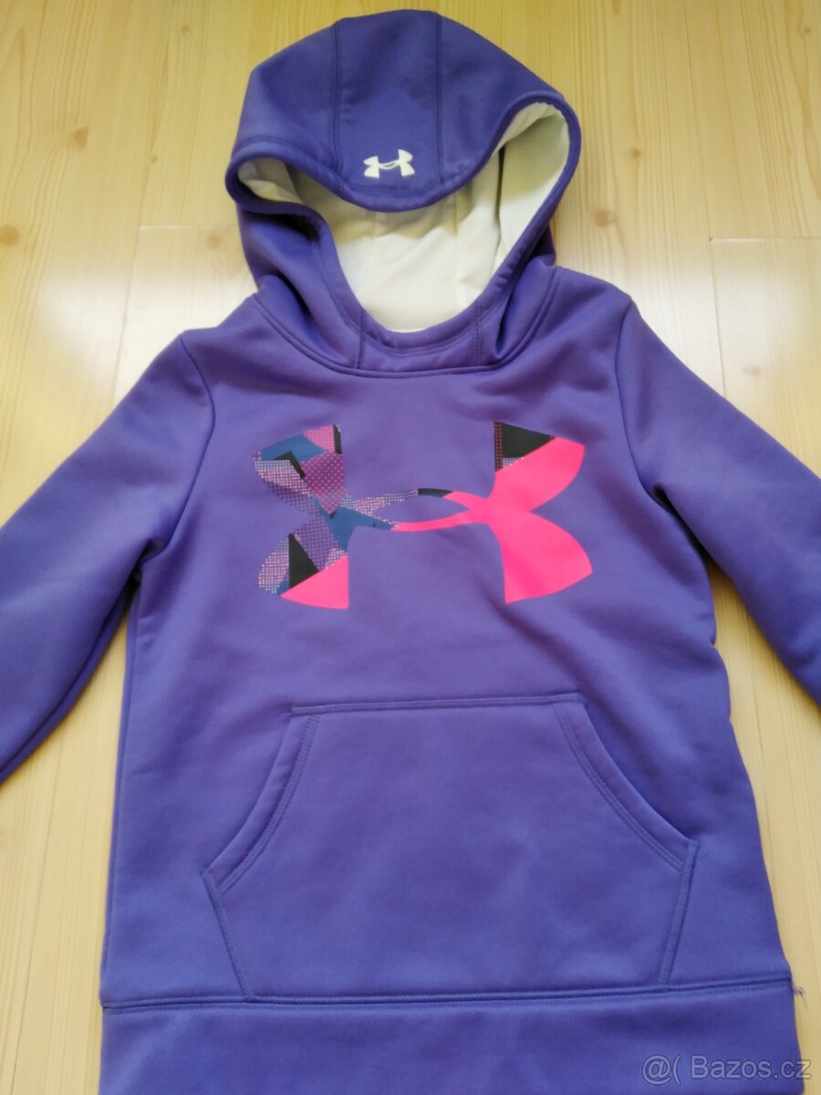 Mikina s kapucí zn.Under Armour, velikost YXS/JTP