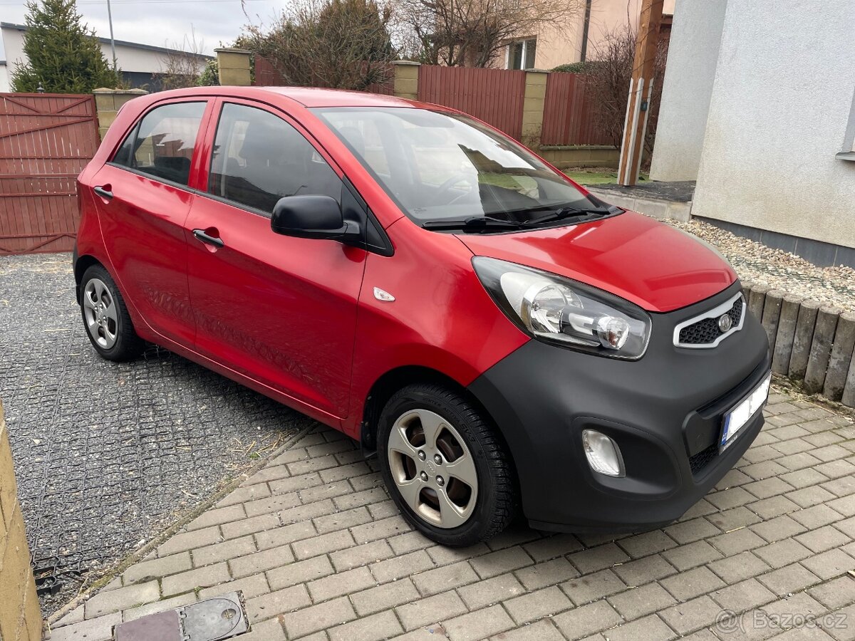 Kia Picanto 1.0i, najeto 49 000 km, ČR