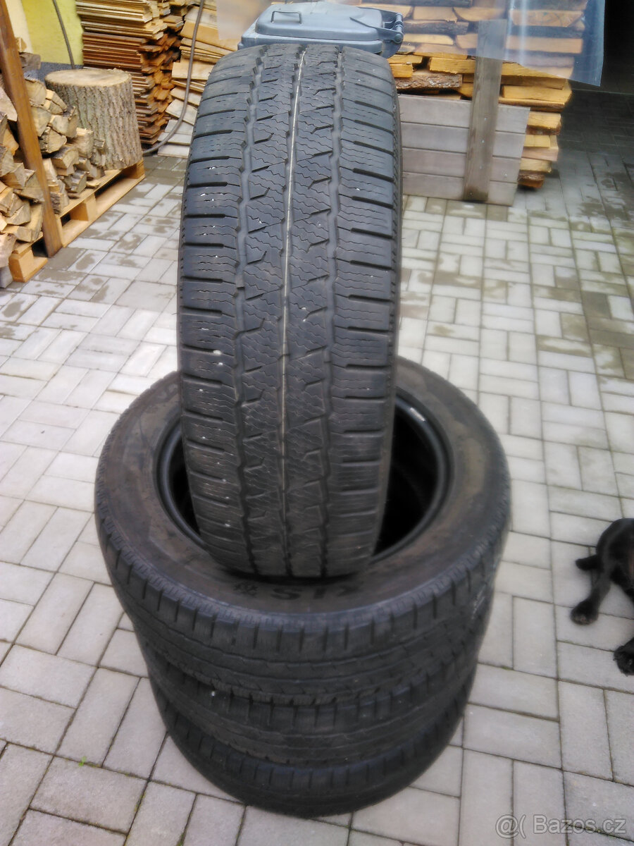 MAXXIS 215/60R17C ZIMNÍ