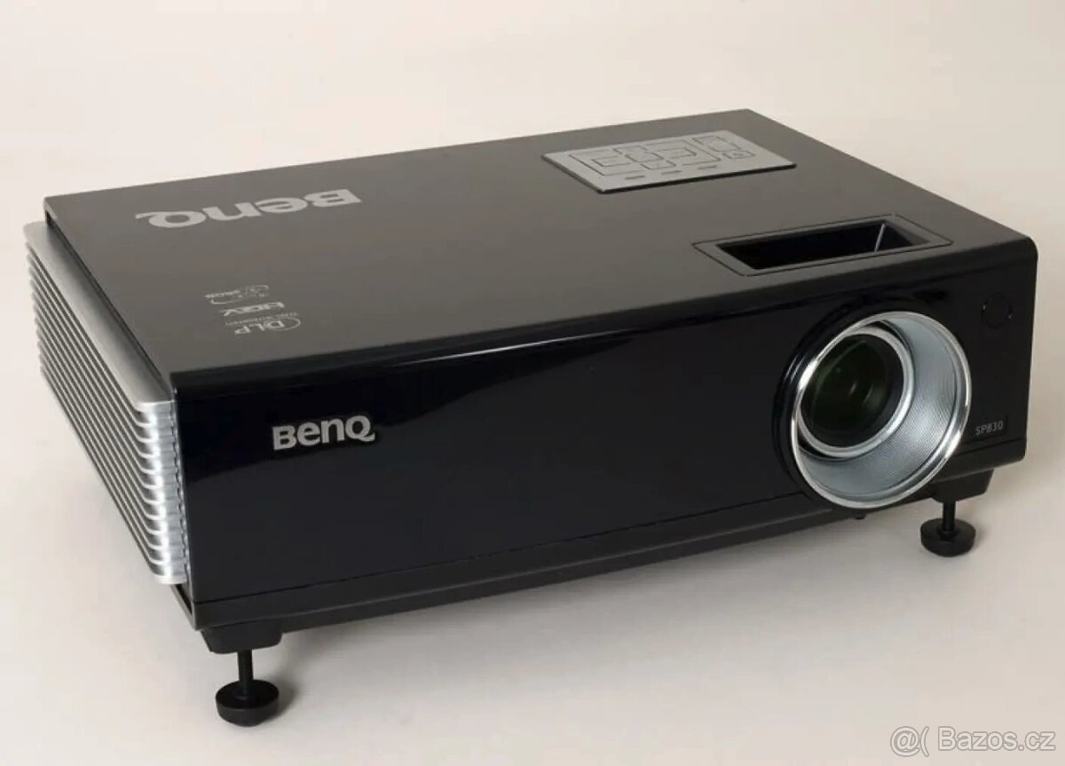 DLP projektor Benq SP830