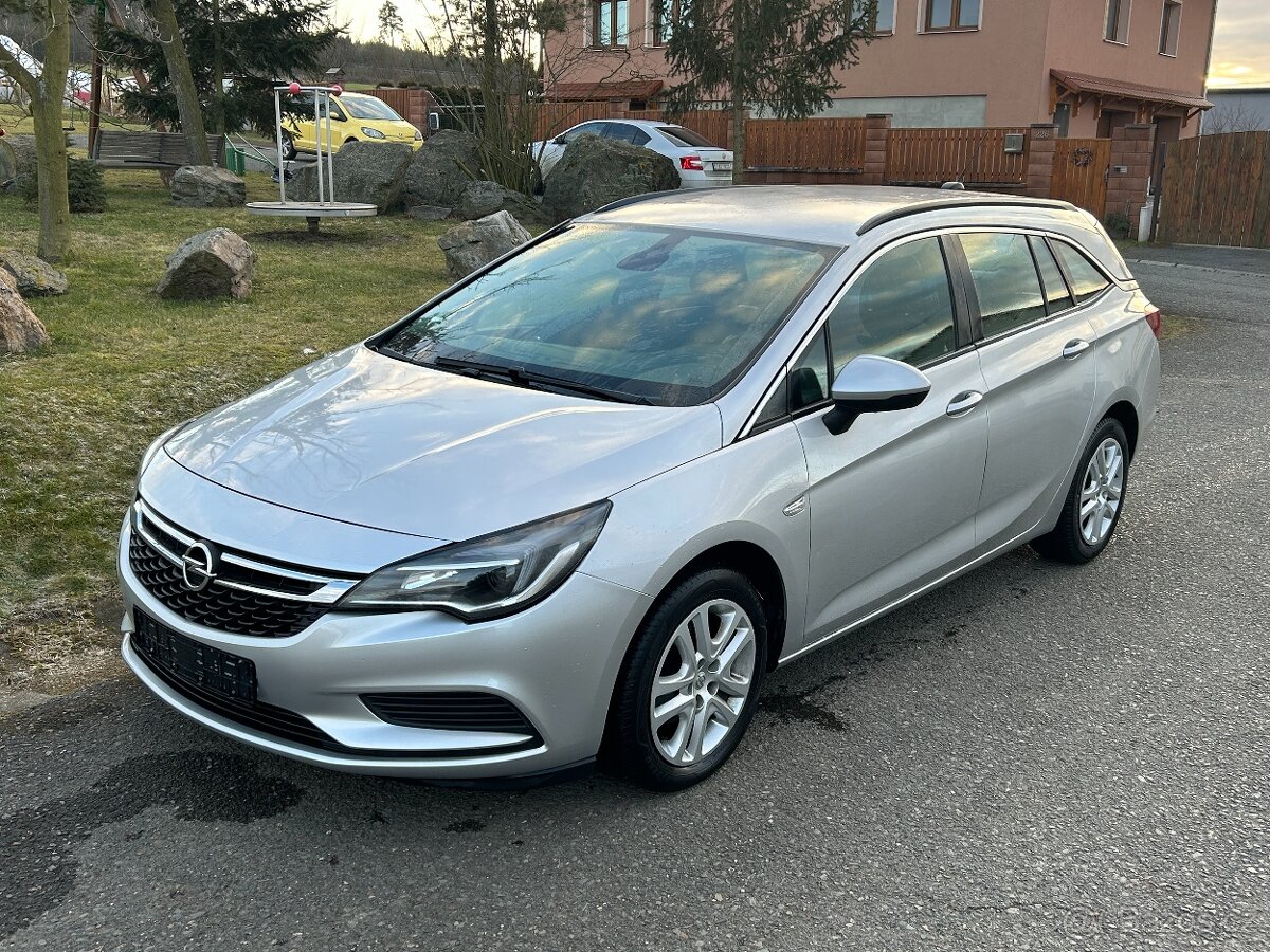 Opel Astra, 1.0, Navi, Tempomat,DPH, tazne