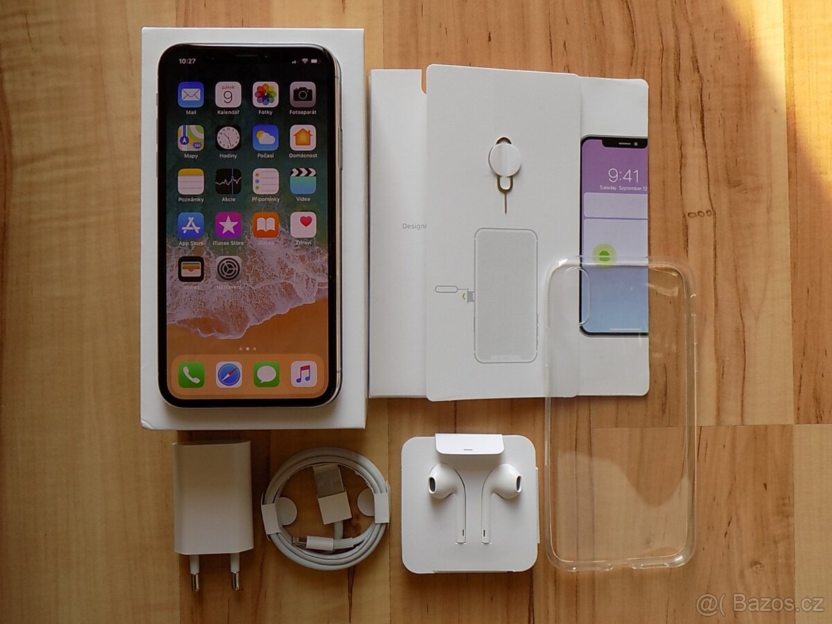 Apple iPhone X 64GB Silver, ZÁRUKA, Baterie 100%