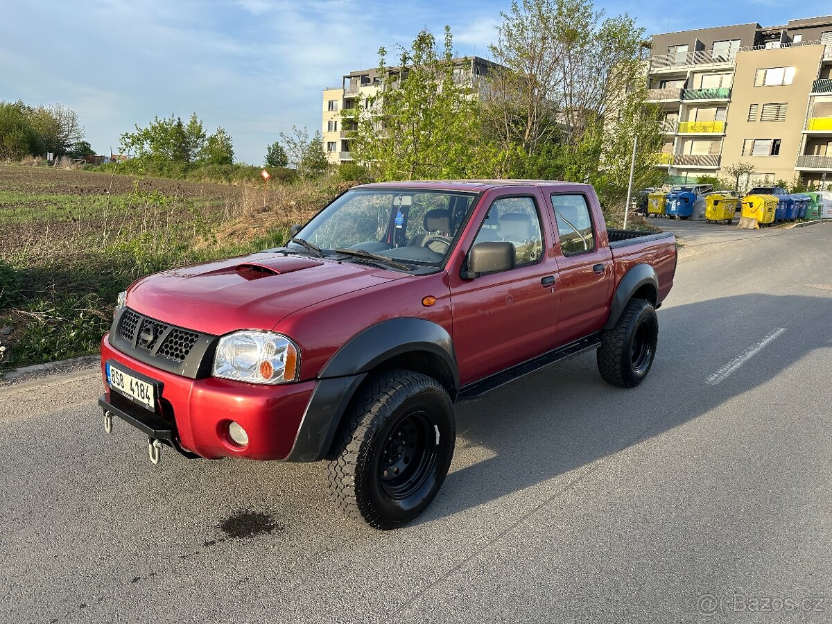 Nissan Navara 2,7 TDi 92kw, ČR, nová STK