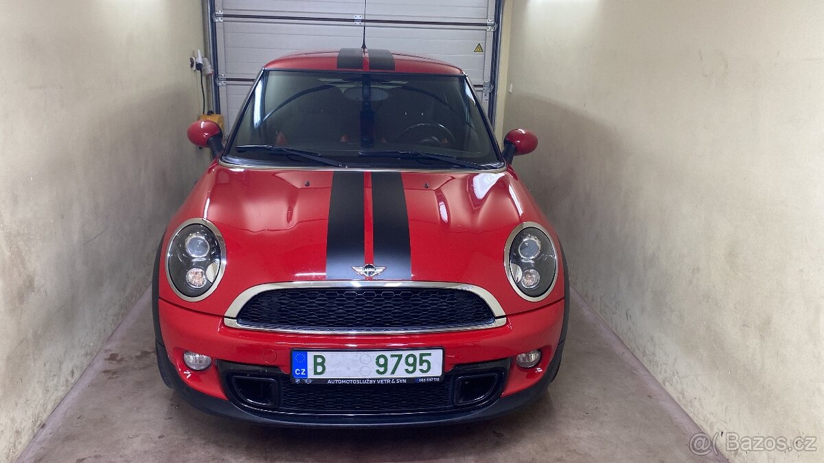 Mini Cooper R56 1.6 2011