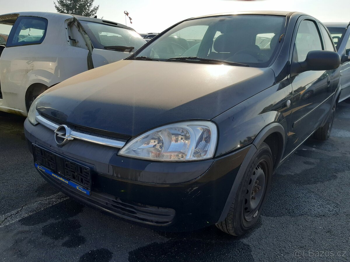 Opel Corsa C 2001 1,0i 12V 43kW - díly