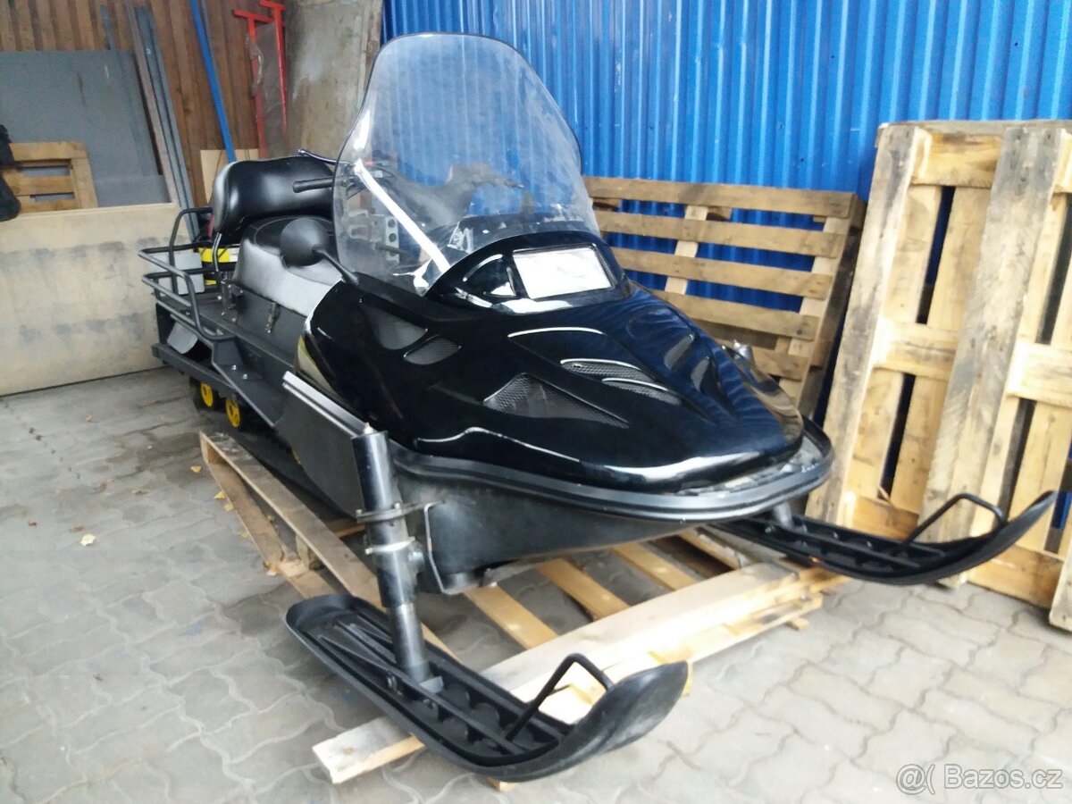 Sněžný skútr BOMBARDIER SKI-DOO SKANDIC ALPINE III