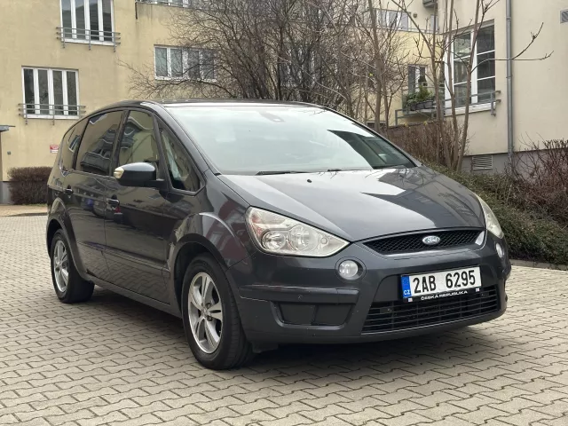 Ford S-MAX 1.8 TDCi 92kW Navi ALU kola Tažné